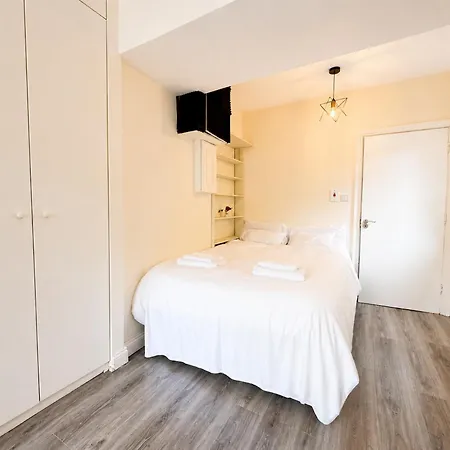 Cosy Near Village And Dart Appartement Blackrock (Dublin)